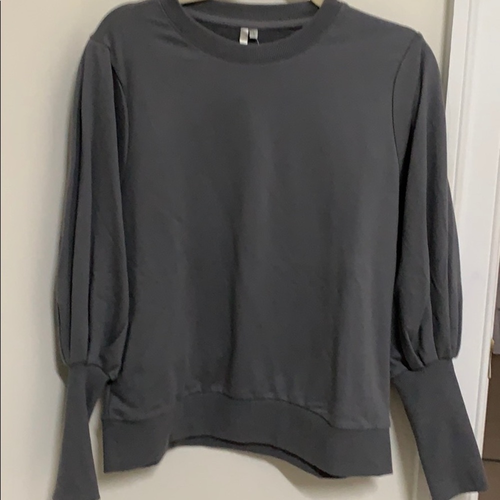 Dottie couture balloon sleeve sweatshirt small